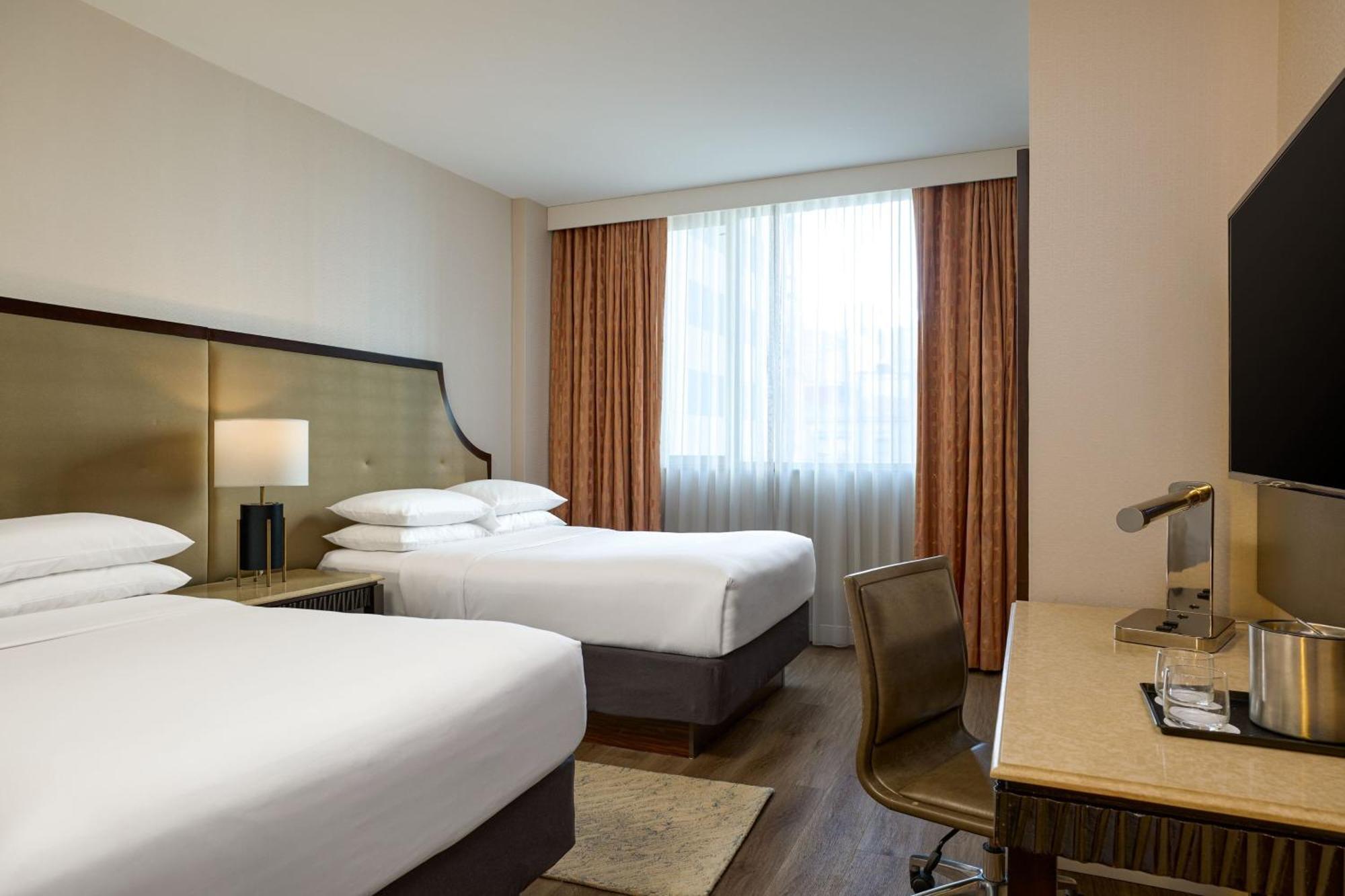 Sheraton Brooklyn New York City Exterior photo